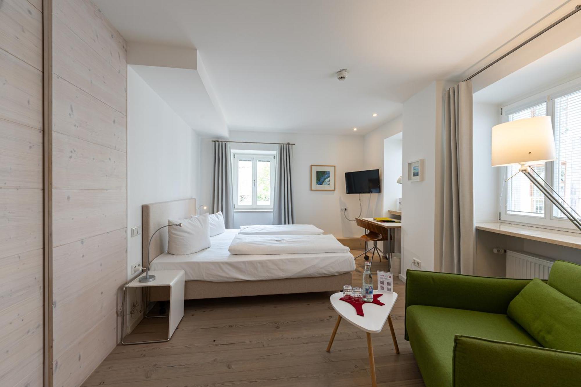 Fuchsbraeu Hotel Beilngries ภายนอก รูปภาพ